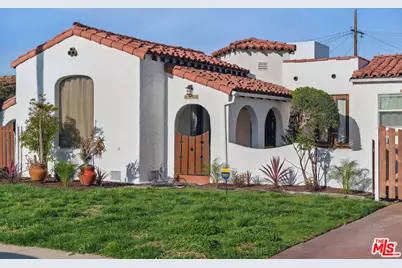 8809 S 5th Ave, Inglewood, CA 90305 - Photo 1