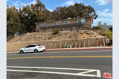 607 Via Del Mar, Vista, CA 92081 - Photo 1