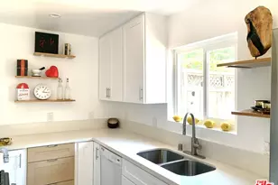 11138 Aqua Vista St, North Hollywood, CA 91602 - Photo 1