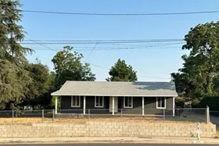 499 E 12th St, Beaumont, CA 92223 - Photo 1