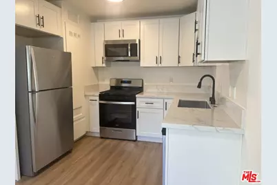 1411 Innes Pl #4, Venice, CA 90291 - Photo 1