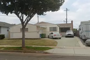 2308 W 117th St, Hawthorne, CA 90250 - Photo 1