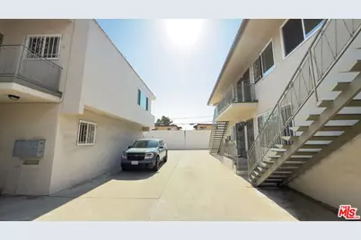 975 S Kingsley Dr #6, Los Angeles, CA 90006 - Photo 1