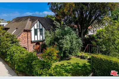 338 S Highland Ave, Los Angeles, CA 90036 - Photo 1