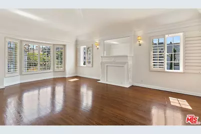 918 S Serrano Ave, Los Angeles, CA 90006 - Photo 1