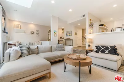 520 S Barrington Ave #117, Los Angeles, CA 90049 - Photo 1