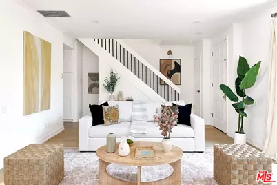 713 9th St #3, Santa Monica, CA 90402 - Photo 1