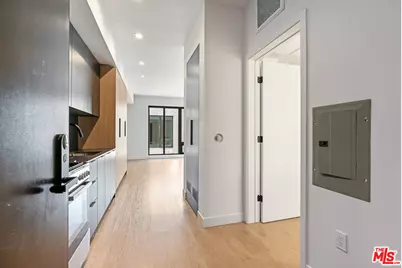 10700 Tabor St #303, Los Angeles, CA 90034 - Photo 1