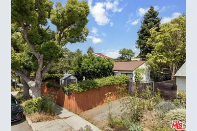 11931 Pacific Ave, Los Angeles, CA 90066 - Photo 1