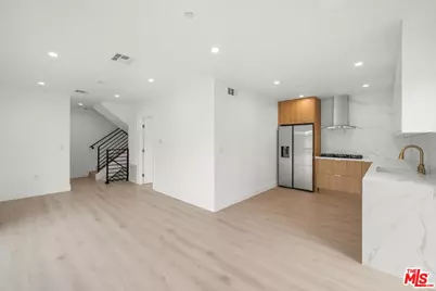 4922 S Centinela Ave #3, Los Angeles, CA 90066 - Photo 1