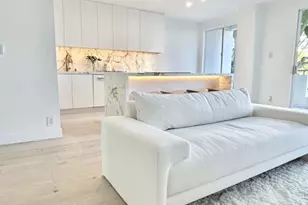 1131 Alta Loma Rd, West Hollywood, CA 90069 - Photo 1