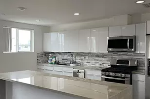 2121 S Burnside Ave, Los Angeles, CA 90016 - Photo 1