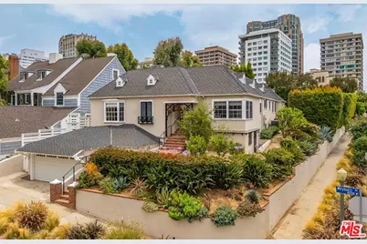 10798 Weyburn Ave, Los Angeles, CA 90024 - Photo 1