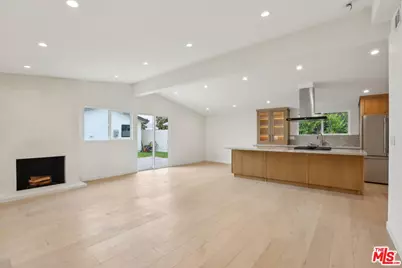 6731 Delco Ave, Winnetka, CA 91306 - Photo 1