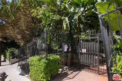 1323 N Olive Dr #37A, West Hollywood, CA 90069 - Photo 1