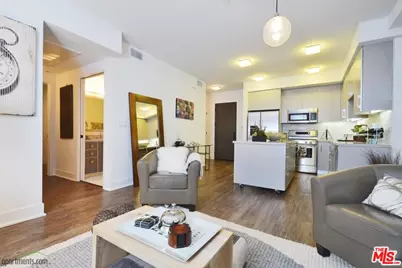 1168 S Barrington Ave #307, Los Angeles, CA 90049 - Photo 1