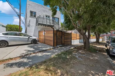 254 5th Ave, Venice, CA 90291 - Photo 1