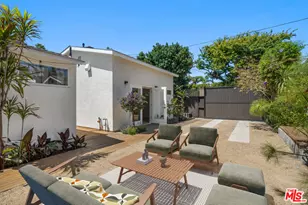 2425 Cloy Ave, Venice, CA 90291 - Photo 1