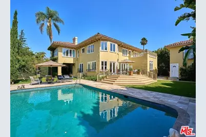 136 Fremont Pl, Los Angeles, CA 90005 - Photo 1