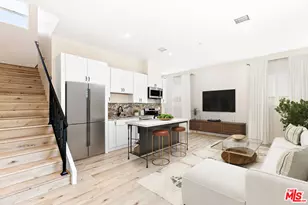 16698 W Moorpark St, Encino, CA 91436 - Photo 1