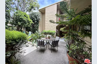 222 Washington Ave #19, Santa Monica, CA 90403 - Photo 1