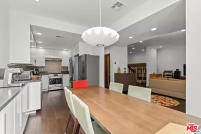 1734 N Verdugo Rd #23, Glendale, CA 91208 - Photo 1