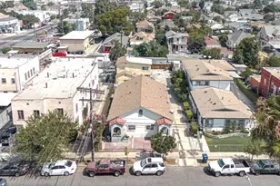 631 E 47th St, Los Angeles, CA 90011 - Photo 1