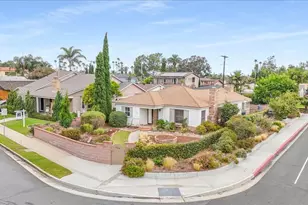 949 10th St, Huntington Beach, CA 92648 - Photo 1