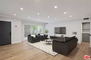 153 S Palm Dr, Beverly Hills, CA 90212 - Photo 1