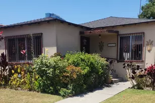 2715 Clyde Ave, Los Angeles, CA 90016 - Photo 1