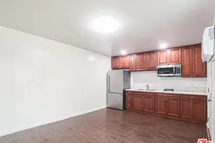 453 N Kingsley Dr, Los Angeles, CA 90004 - Photo 1