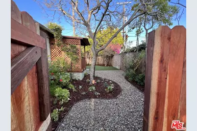 8732 El Manor Ave, Los Angeles, CA 90045 - Photo 1