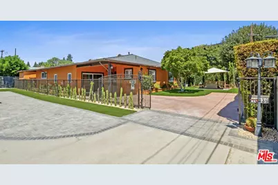 10039 La Rosa Dr, Temple City, CA 91780 - Photo 1