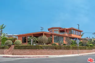 7220 Rindge Ave, Playa del Rey, CA 90293 - Photo 1