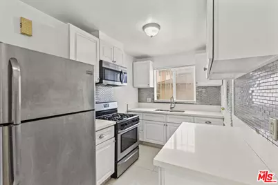 4108 Santa Rosalia Dr #A, Los Angeles, CA 90008 - Photo 1