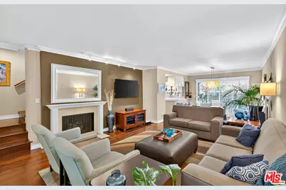 913 17th St #5, Santa Monica, CA 90403 - Photo 1