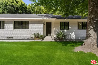 1450 N Bundy Dr, Los Angeles, CA 90049 - Photo 1