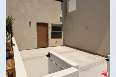 1138 Princeton St #F, Santa Monica, CA 90403 - Photo 1