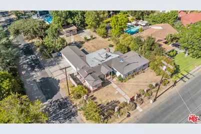 23357 Hatteras St, Woodland Hills, CA 91367 - Photo 1