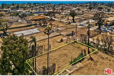 847 Iliff St, Pacific Palisades, CA 90272 - Photo 1