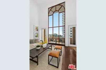 10550 Wilshire Blvd #305, Los Angeles, CA 90024 - Photo 1
