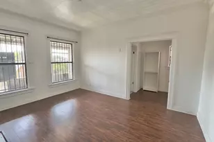 5161 S Vermont Ave, Los Angeles, CA 90037 - Photo 1