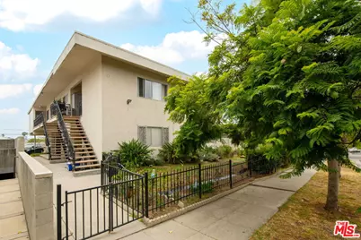 1810 12th St, Santa Monica, CA 90404 - Photo 1