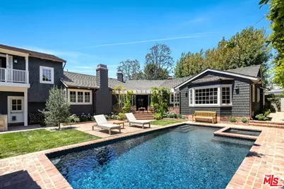 934 Amalfi Dr, Pacific Palisades, CA 90272 - Photo 1