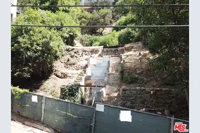 10021 Westwanda Dr, Beverly Hills, CA 90210 - Photo 1