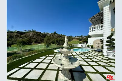 12408 Ridge Rd, Los Angeles, CA 90049 - Photo 1