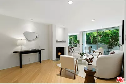 429 N Oakhurst Dr #203, Beverly Hills, CA 90210 - Photo 1