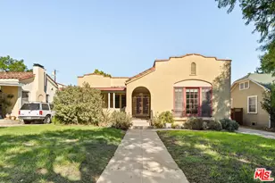 580 N Beachwood Dr, Los Angeles, CA 90004 - Photo 1