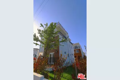 776 W 25th St, San Pedro, CA 90731 - Photo 1