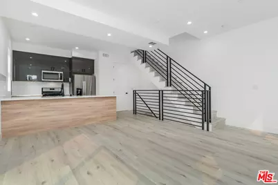 522 N Wilton Pl, Los Angeles, CA 90026 - Photo 1